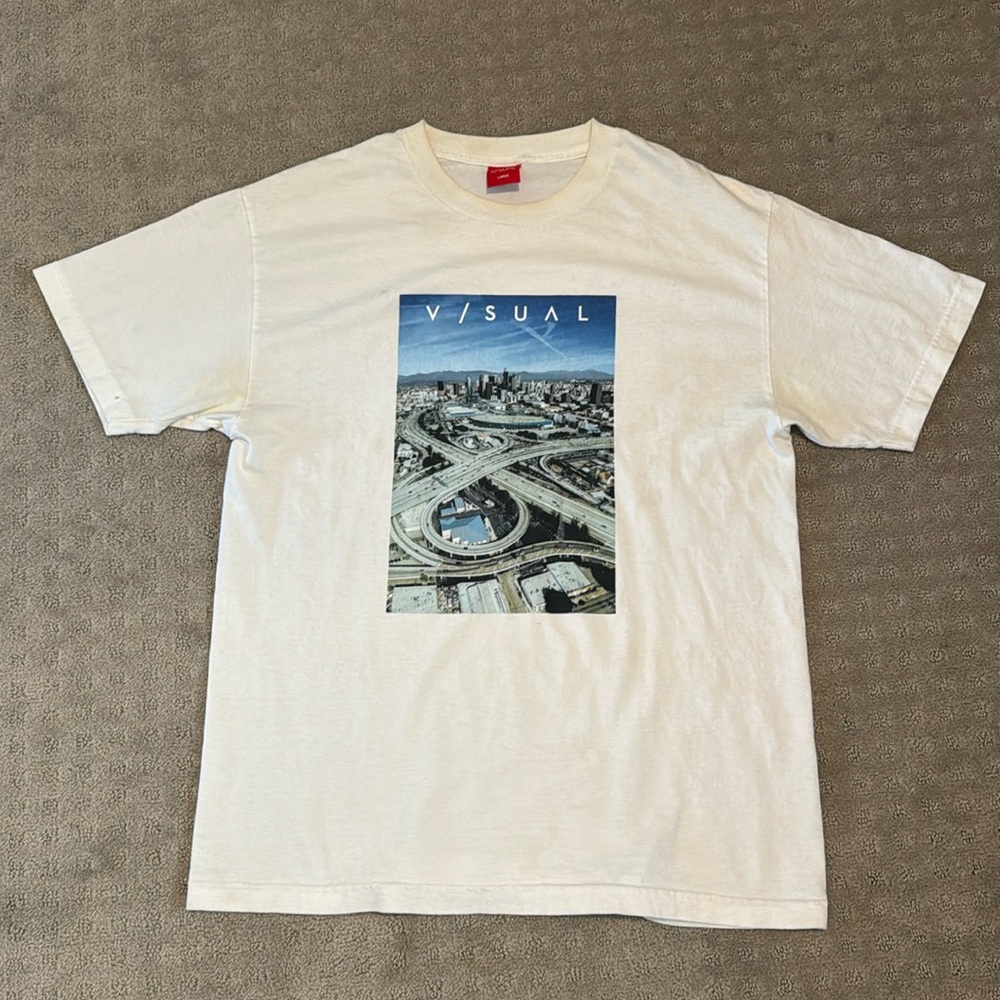 Visual white tee